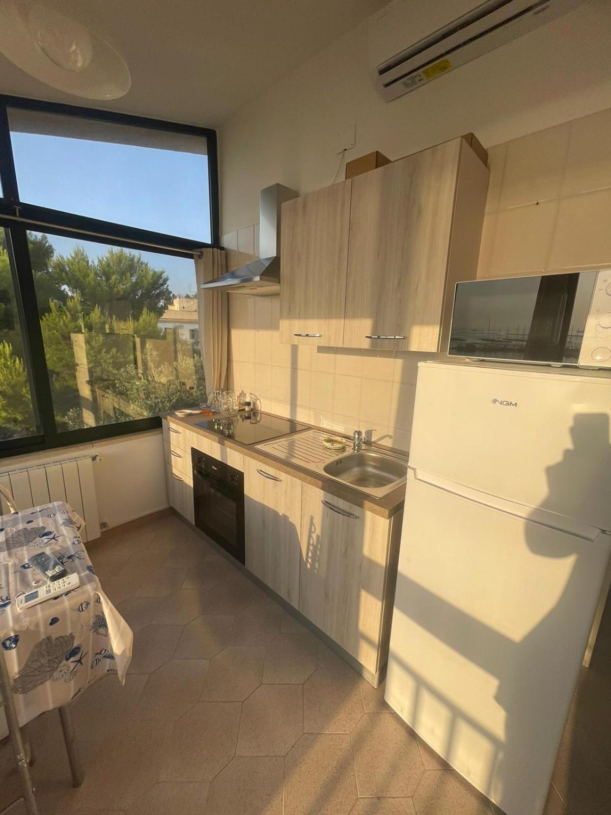 Besanvito - Sea Apartments Taranto Eksteriør billede